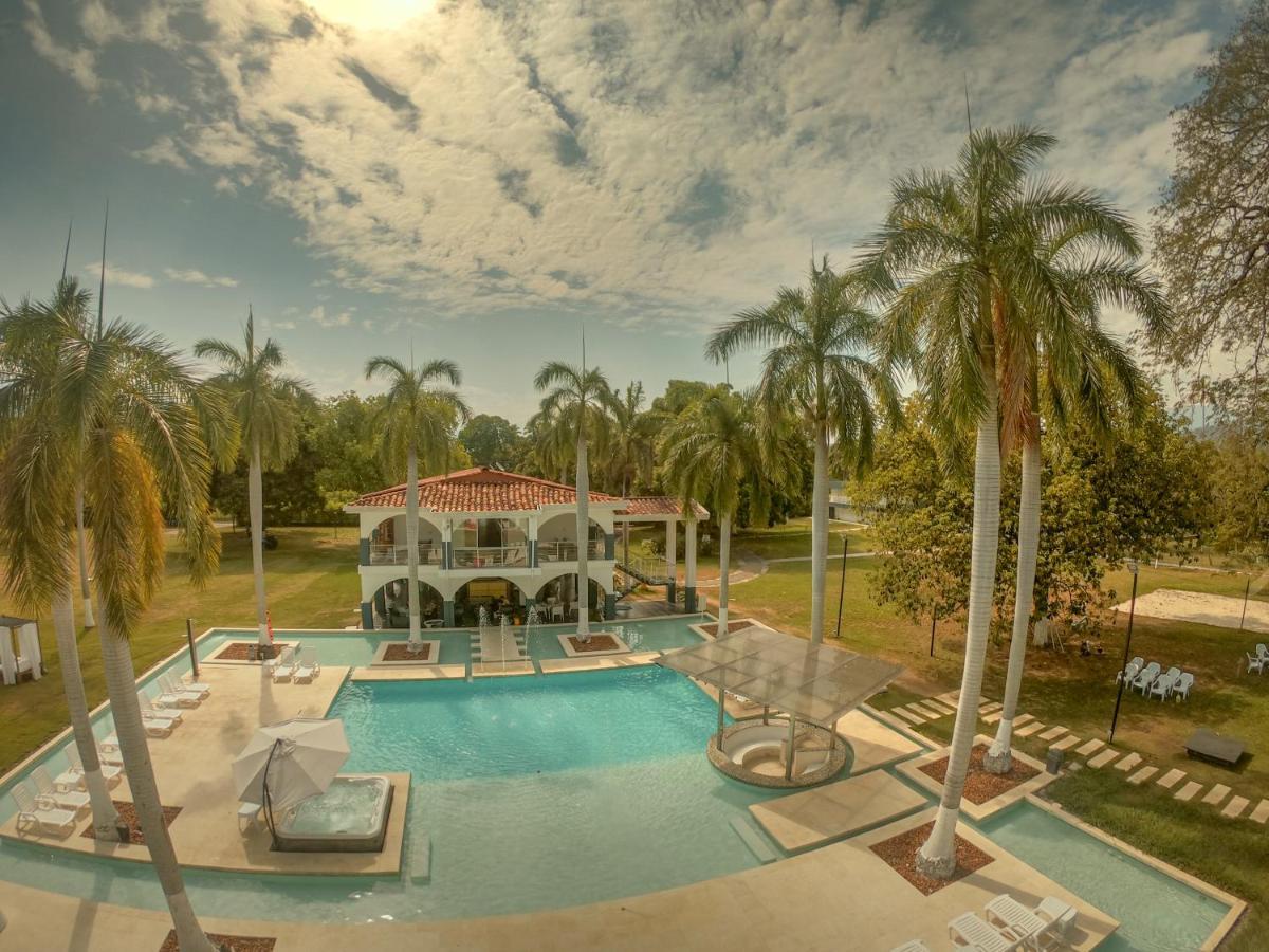 Hotel Arena Santa Fe De Antioquia Exterior photo